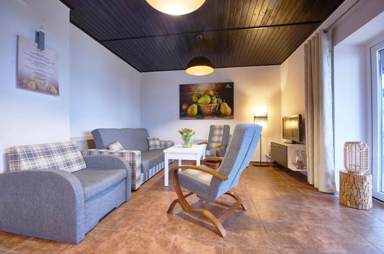 Arenda Apartamenty&Domki Caloroczne Sierakow  Esterno foto