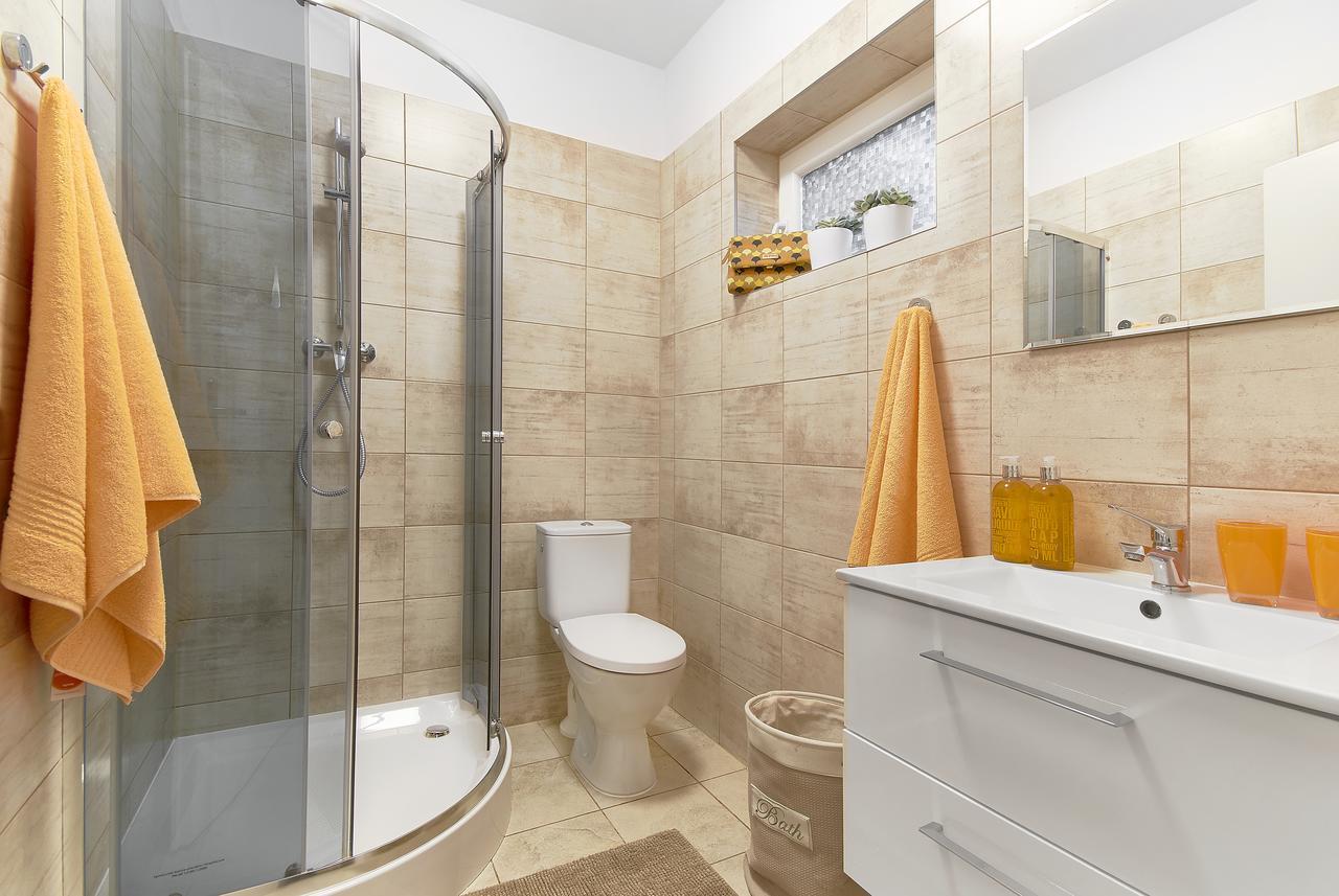 Arenda Apartamenty&Domki Caloroczne Sierakow  Esterno foto